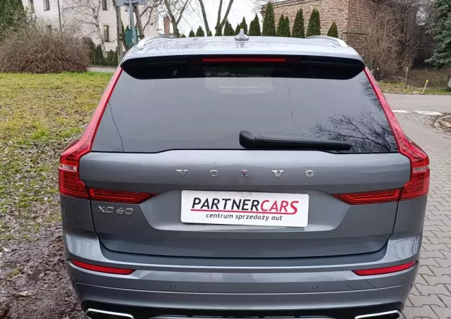 VOLVO XC 60 D4 AWD Geartronic RDesign