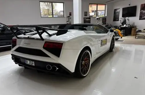 LAMBORGHINI Gallardo 