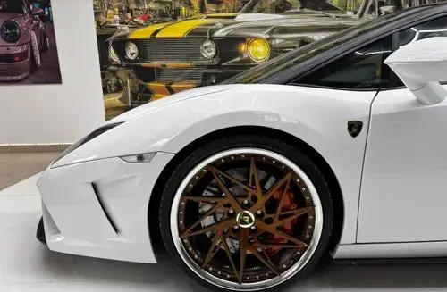 LAMBORGHINI Gallardo 