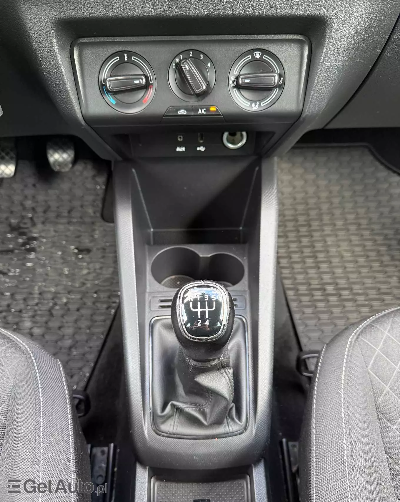 SKODA Fabia 1.2 TSI Drive