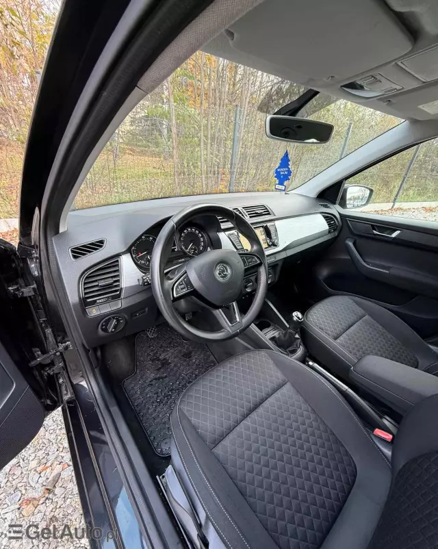 SKODA Fabia 1.2 TSI Drive