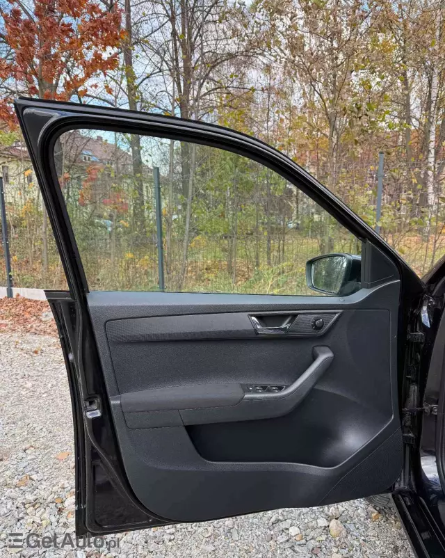 SKODA Fabia 1.2 TSI Drive