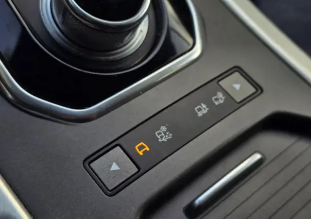 LAND ROVER Range Rover Evoque 2.0TD4 Pure