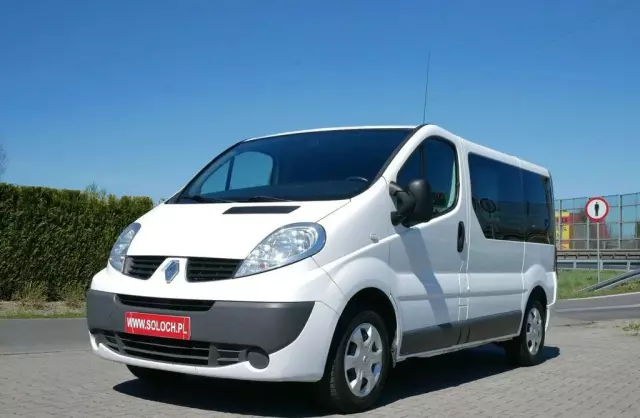 RENAULT Trafic 
