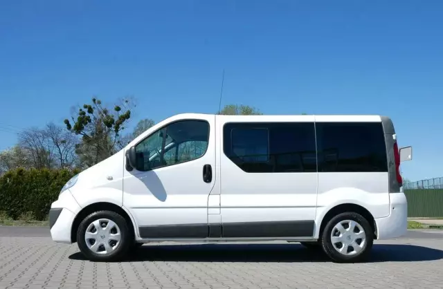 RENAULT Trafic 