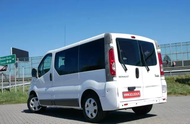 RENAULT Trafic 