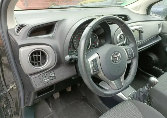 TOYOTA Yaris 1.33 VVT-i Edition