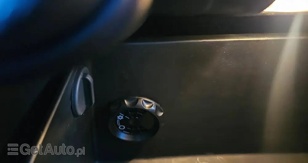 KIA Ceed 1.4 CVVT Dream Team Edition