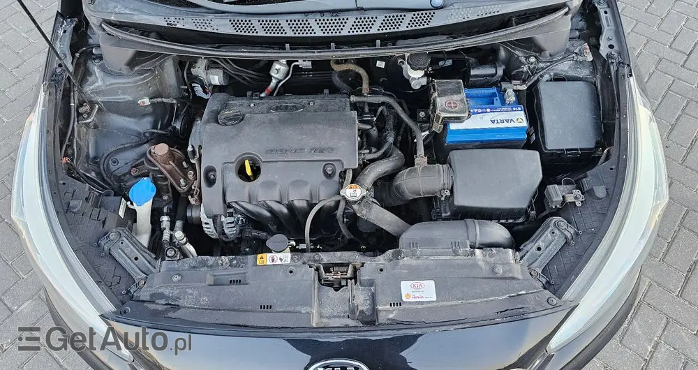 KIA Ceed 1.4 CVVT Dream Team Edition