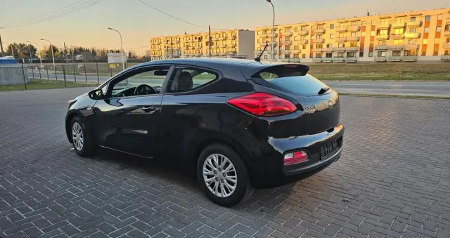 KIA Ceed 1.4 CVVT Dream Team Edition