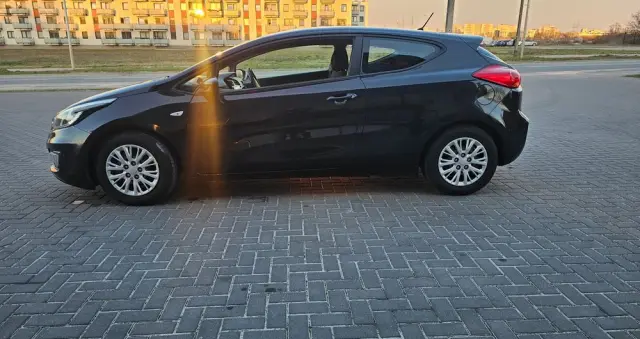 KIA Ceed 1.4 CVVT Dream Team Edition