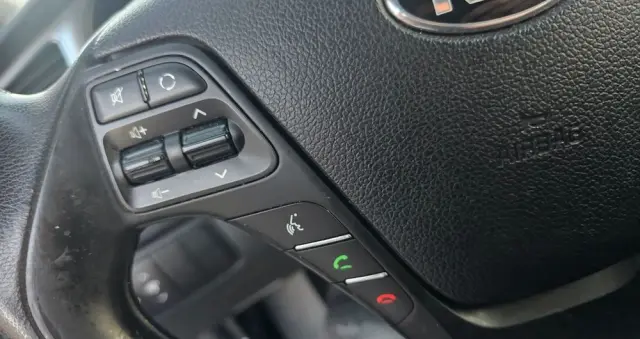 KIA Ceed 1.4 CVVT Dream Team Edition