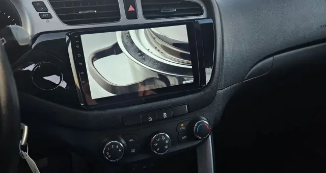 KIA Ceed 1.4 CVVT Dream Team Edition