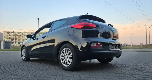 KIA Ceed 1.4 CVVT Dream Team Edition