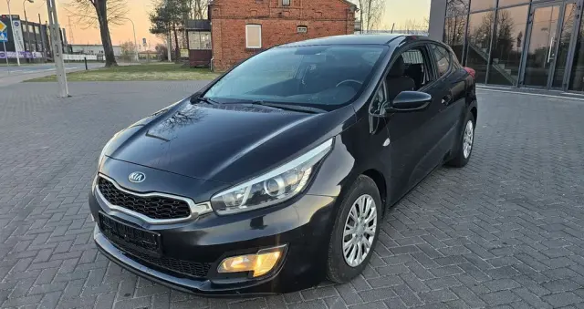KIA Ceed 1.4 CVVT Dream Team Edition