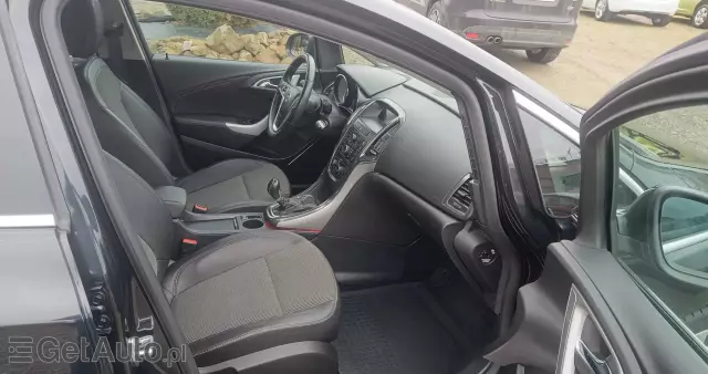 OPEL Astra 1.4 Turbo Innovation