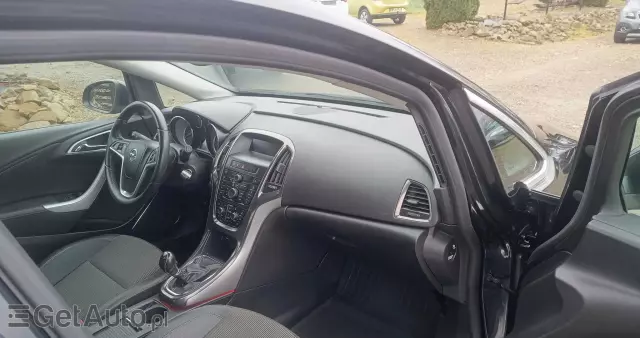 OPEL Astra 1.4 Turbo Innovation