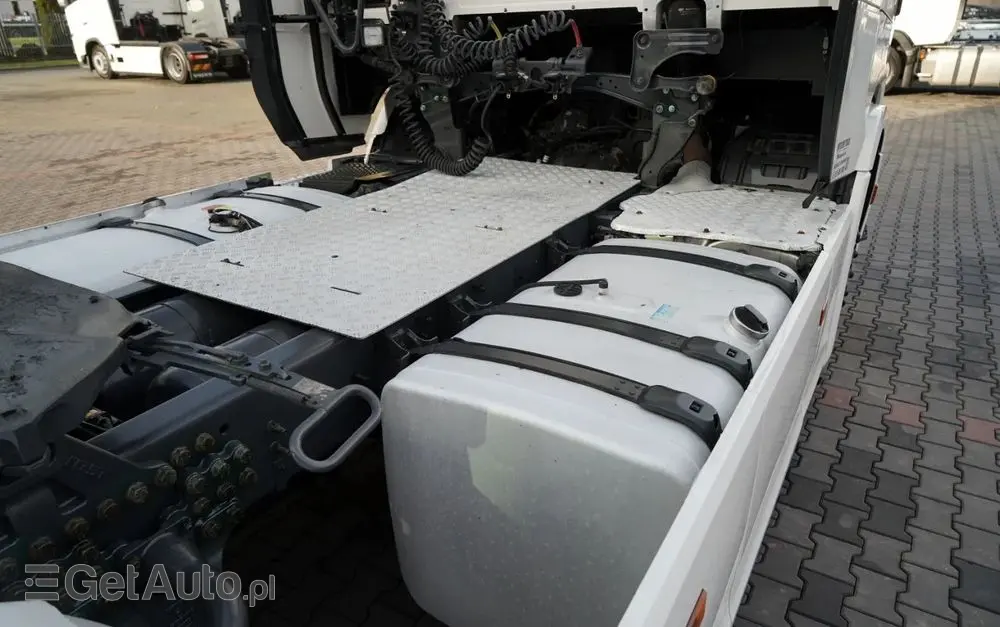 SCANIA S 450 / KLIMA POSTOJOWA / CAŁA NA PODUSZKACH  / NAVI 