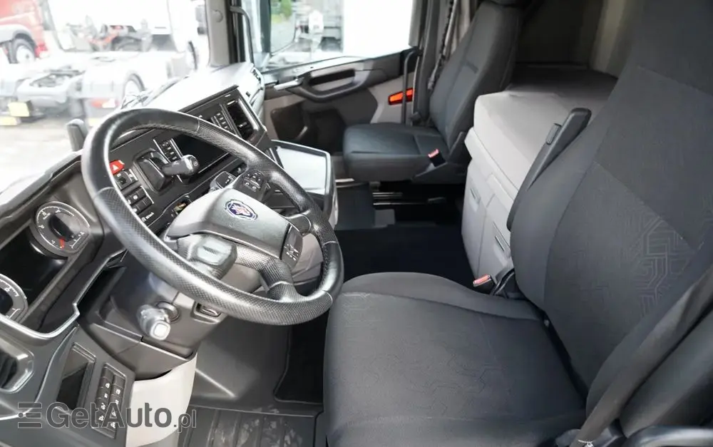SCANIA S 450 / KLIMA POSTOJOWA / CAŁA NA PODUSZKACH  / NAVI 