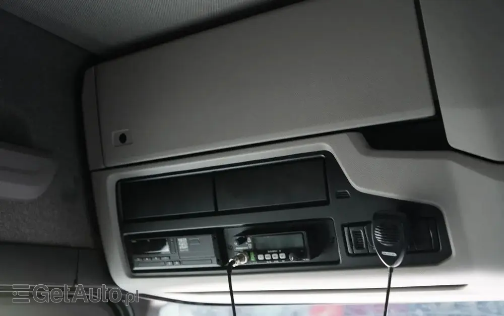 SCANIA S 450 / KLIMA POSTOJOWA / CAŁA NA PODUSZKACH  / NAVI 