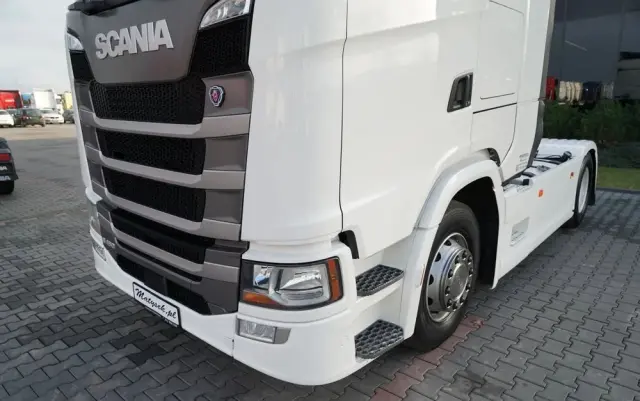 SCANIA S 450 / KLIMA POSTOJOWA / CAŁA NA PODUSZKACH  / NAVI 