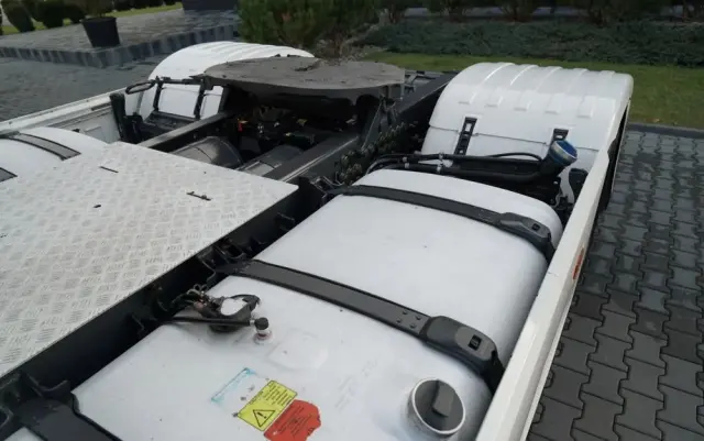 SCANIA S 450 / KLIMA POSTOJOWA / CAŁA NA PODUSZKACH  / NAVI 