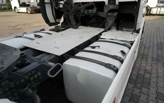 SCANIA S 450 / KLIMA POSTOJOWA / CAŁA NA PODUSZKACH  / NAVI 