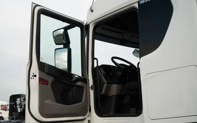 SCANIA S 450 / KLIMA POSTOJOWA / CAŁA NA PODUSZKACH  / NAVI 