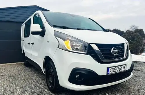 NISSAN NV300 