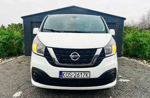 NISSAN NV300 