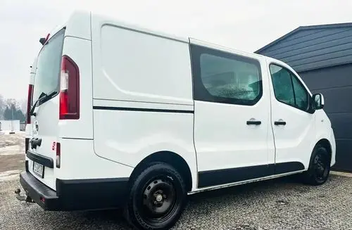 NISSAN NV300 