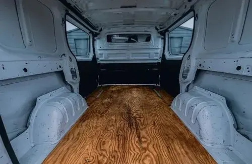 NISSAN NV300 