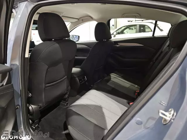 MAZDA 6 2.0 Center-Line