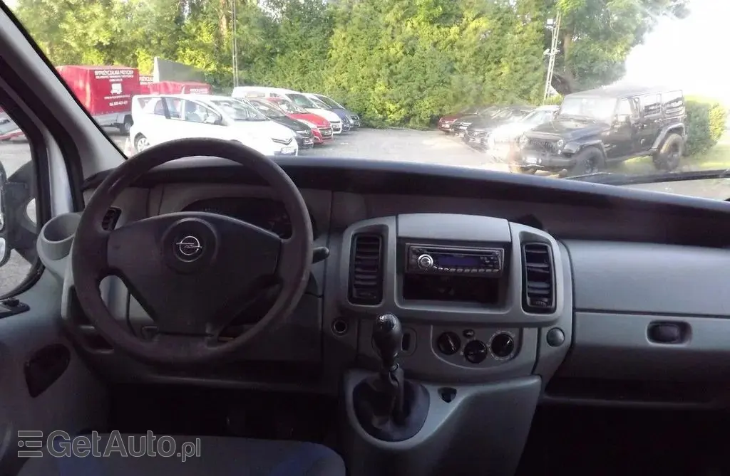 OPEL Vivaro 
