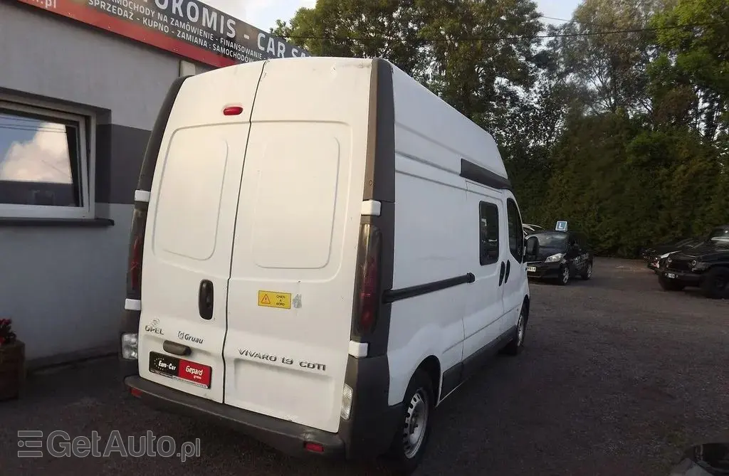OPEL Vivaro 