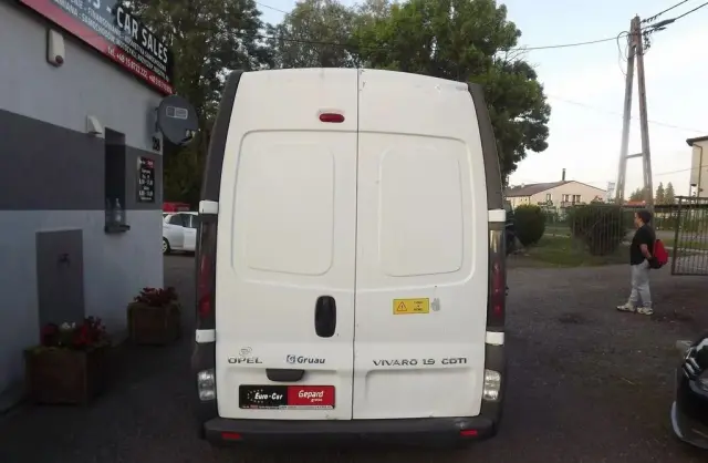 OPEL Vivaro 
