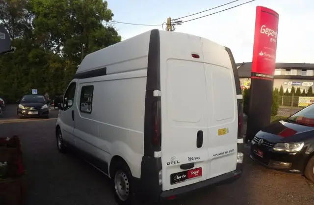 OPEL Vivaro 