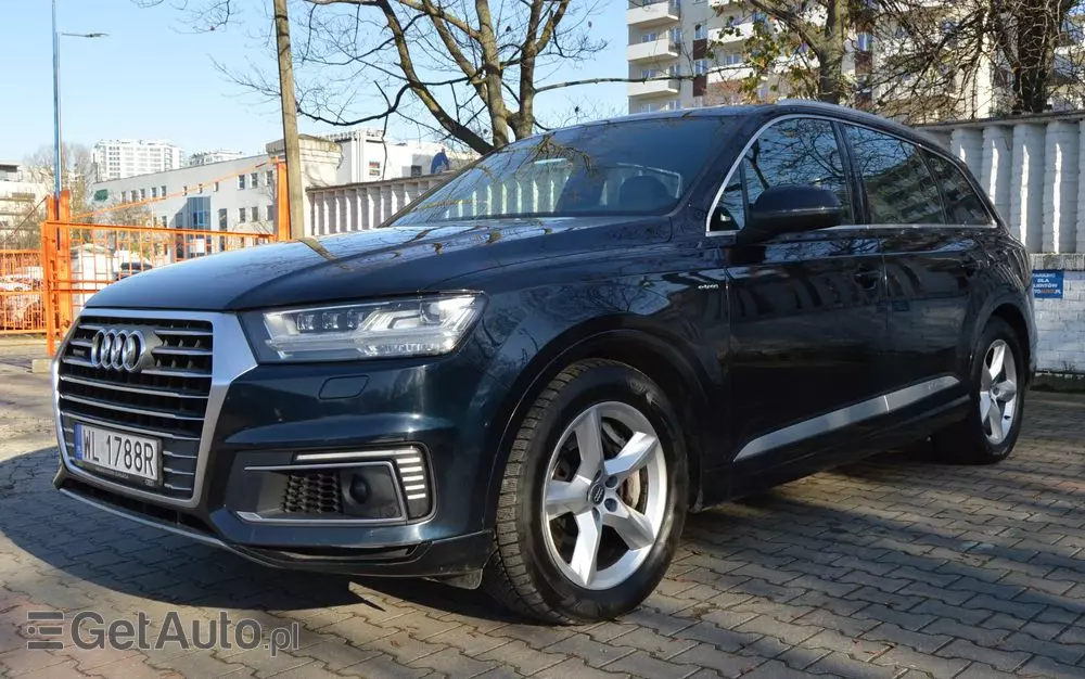 AUDI Q7 E-tron 3.0 TDI Quattro Tiptr