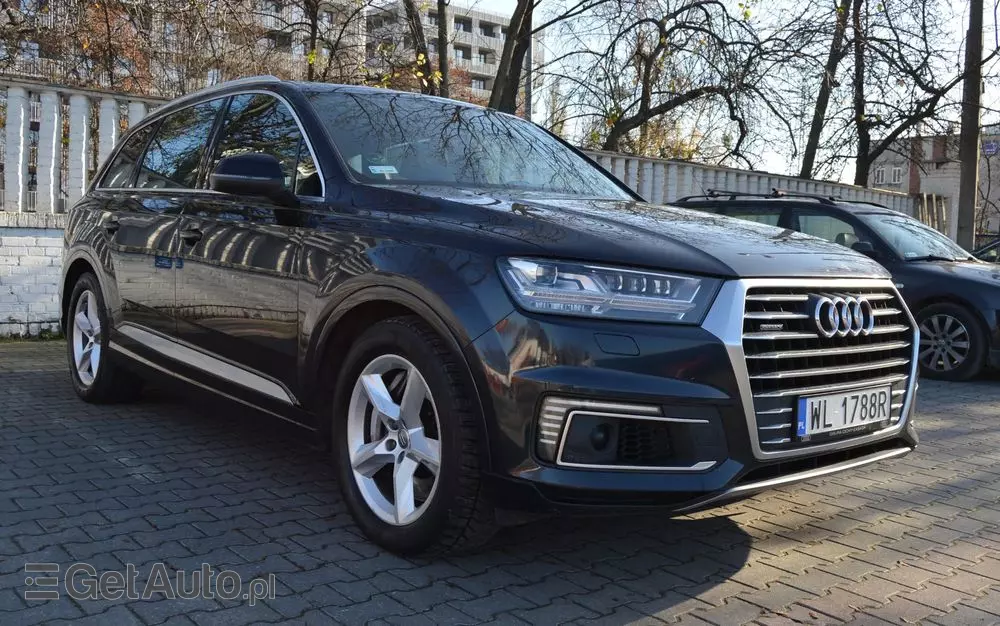 AUDI Q7 E-tron 3.0 TDI Quattro Tiptr