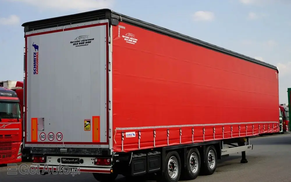 SCHMITZ CARGOBULL FIRANKA  /  VARIOS / 385/55 R22,5 /  OŚ PODNOSZONA /  DACH PODNOSZONY / SAF 