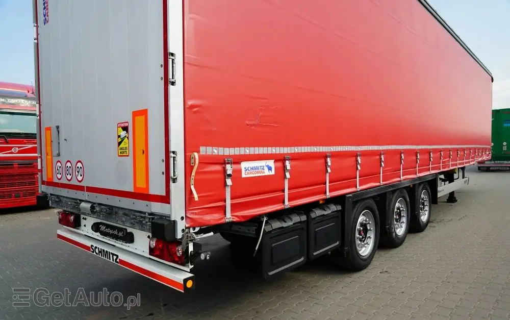 SCHMITZ CARGOBULL FIRANKA  /  VARIOS / 385/55 R22,5 /  OŚ PODNOSZONA /  DACH PODNOSZONY / SAF 