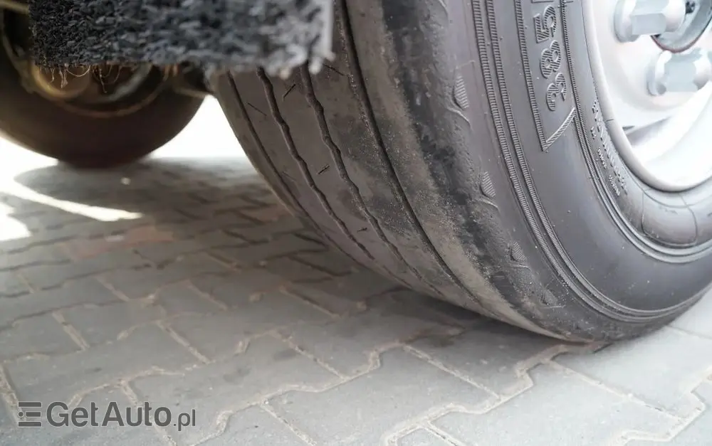 SCHMITZ CARGOBULL FIRANKA  /  VARIOS / 385/55 R22,5 /  OŚ PODNOSZONA /  DACH PODNOSZONY / SAF 