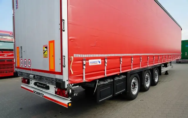 SCHMITZ CARGOBULL FIRANKA  /  VARIOS / 385/55 R22,5 /  OŚ PODNOSZONA /  DACH PODNOSZONY / SAF 