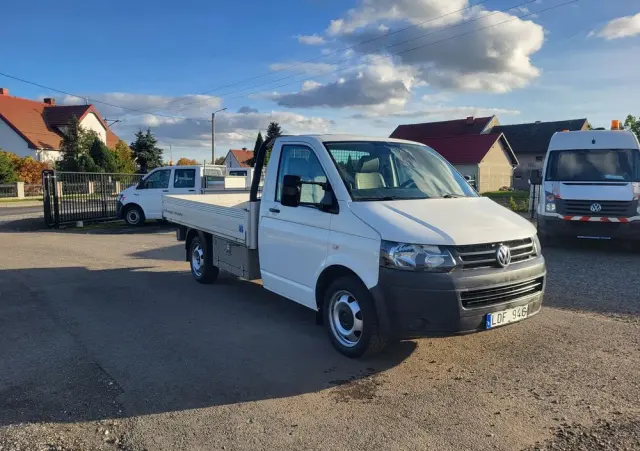 VOLKSWAGEN Transporter t5 lift skrzynia 3m klima super stan 