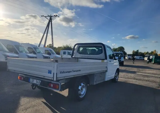 VOLKSWAGEN Transporter t5 lift skrzynia 3m klima super stan 