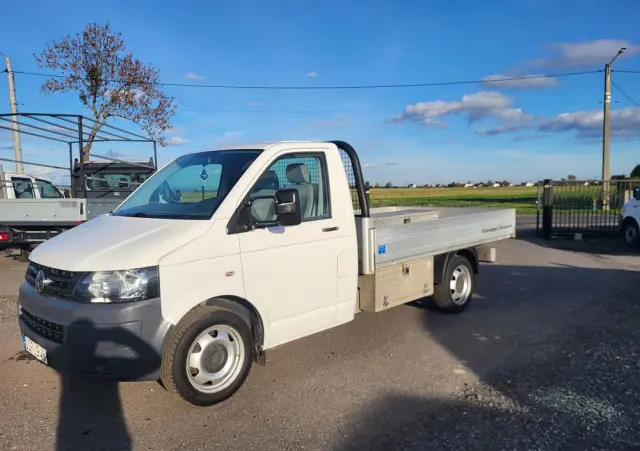 VOLKSWAGEN Transporter t5 lift skrzynia 3m klima super stan 