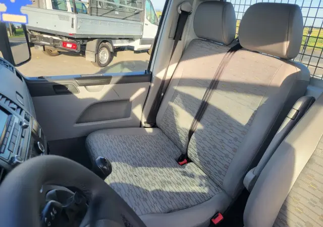 VOLKSWAGEN Transporter t5 lift skrzynia 3m klima super stan 