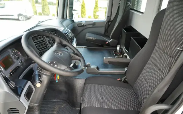 MERCEDES-BENZ ACTROS 2636 / 6x4 / SKRZYNIOWY 6,5 M + HDS HIAB / MOCNA PODŁOGA / STEROWANIE RADIOWE / ROTATOR / SPROWADZONY 