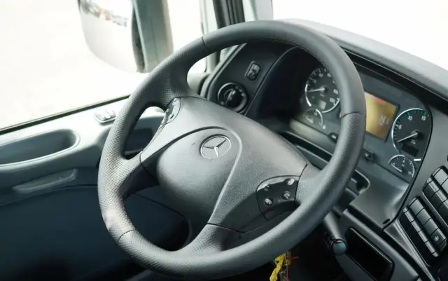 MERCEDES-BENZ ACTROS 2636 / 6x4 / SKRZYNIOWY 6,5 M + HDS HIAB / MOCNA PODŁOGA / STEROWANIE RADIOWE / ROTATOR / SPROWADZONY 