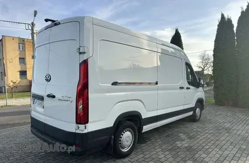 MAXUS Deliver 9 